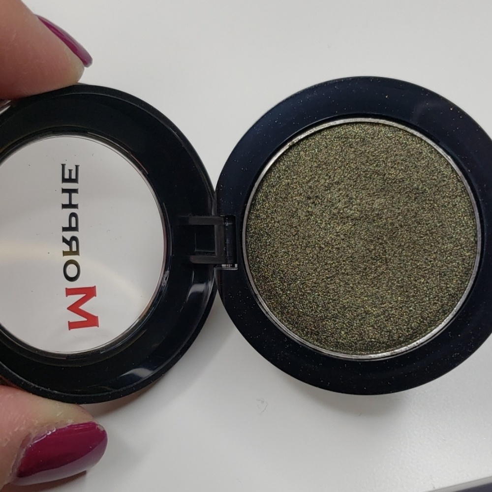 Morphe pressed shadow
